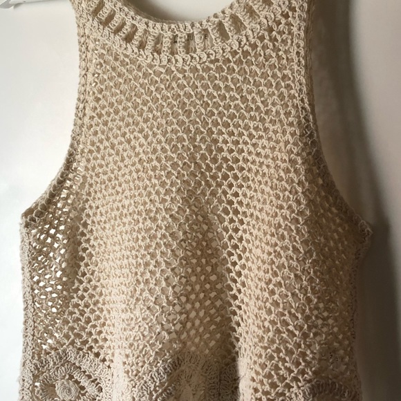CUPSHE Beach Top Cover Crochet in Natural Colour  and Floral Detail - Picture 15 of 16